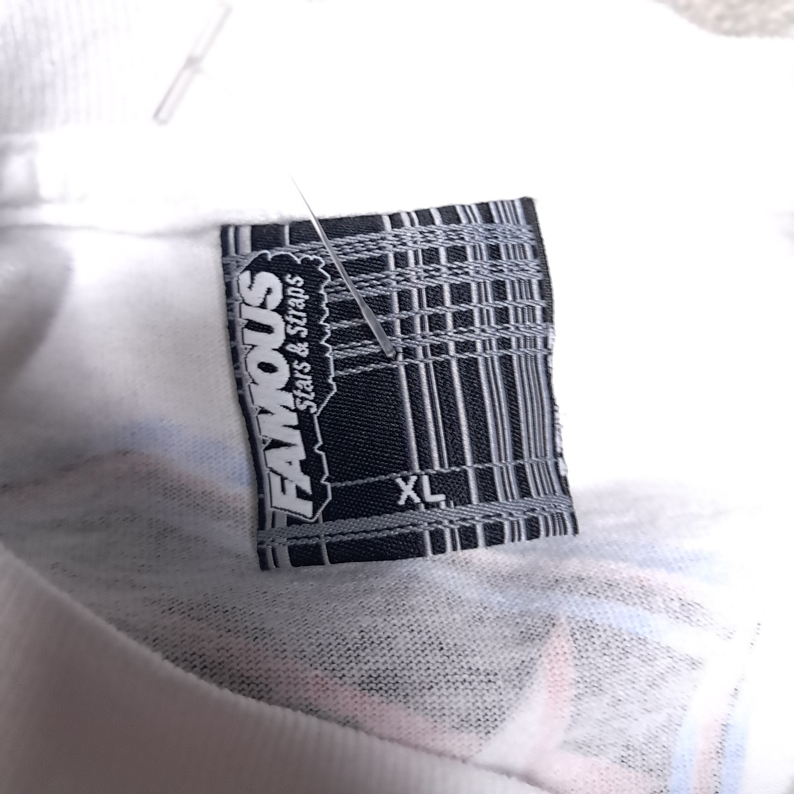 Vtg Y2K Famous Stars & Straps T-shirt Mens XL White 3D FMS Logo gallery