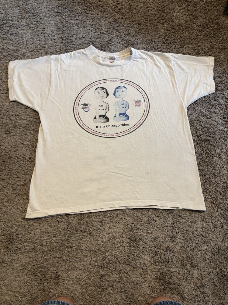 Vintage 1999 Chicago White Sox VS Chicago Cubs Size XL Vtg Fruit Of The Loom
