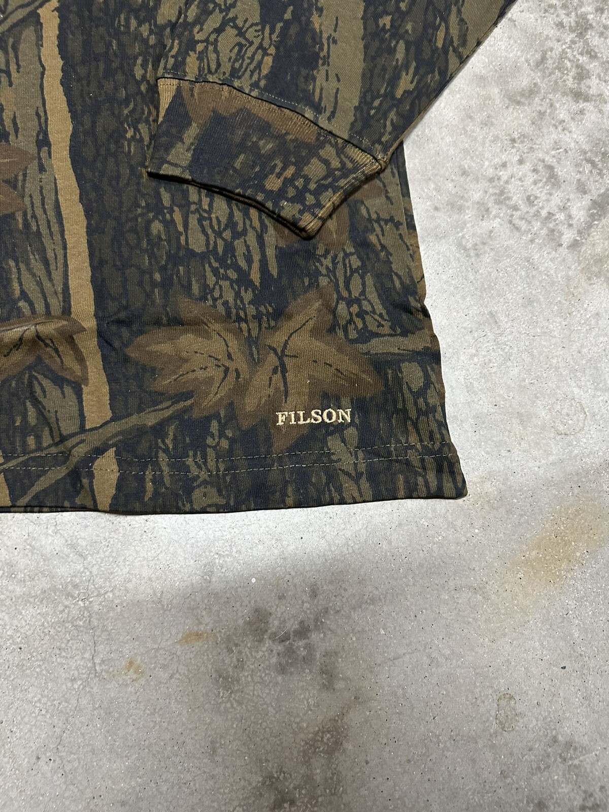 NWT Filson Long Sleeve Camo Pioneer Graphic T Shirt Green Brown Mens Medium gallery