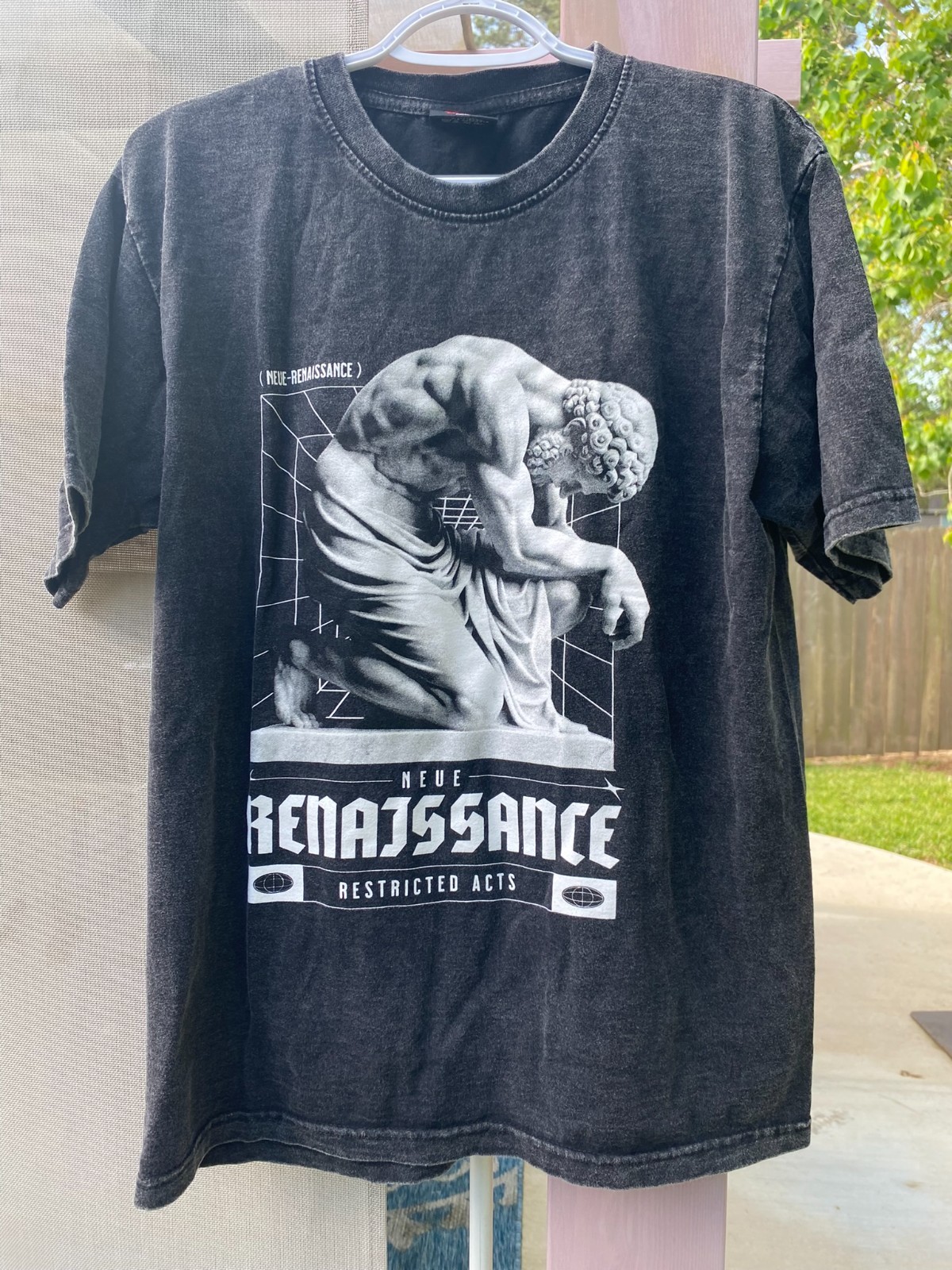 Acid Washed - 'Roman Statue' Unisex T-Shirt - 100% Cotton - Size Large gallery