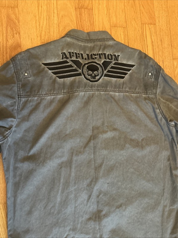 Affliction Black Premium Skull Embroidered Button Up Gray Long Sleeve Shirt Lg gallery