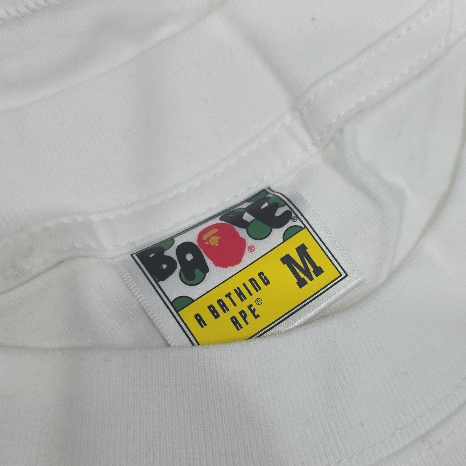 A Bathing Ape BAPE Men’s White Ape Head Graphic Tee M Crew Neck Cotton Knit gallery