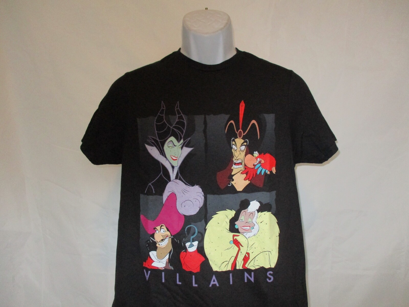 Disney Villains Maleficent, Cpt Hook, Ursula, Black T-shirt - Men's S - L NEW gallery