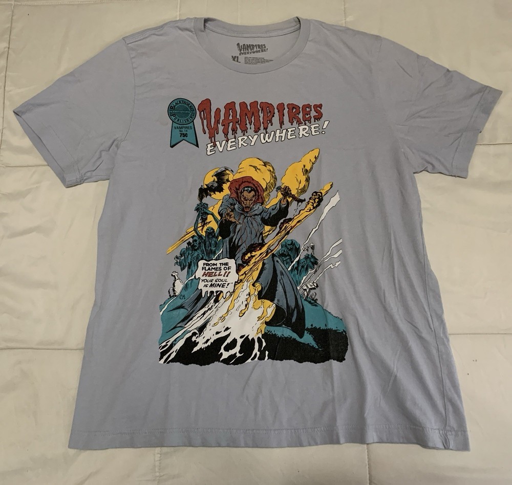 Vampires Everywhere! Comic Book Cover Artwork XL T-Shirt Kick Ass Horror Shirts