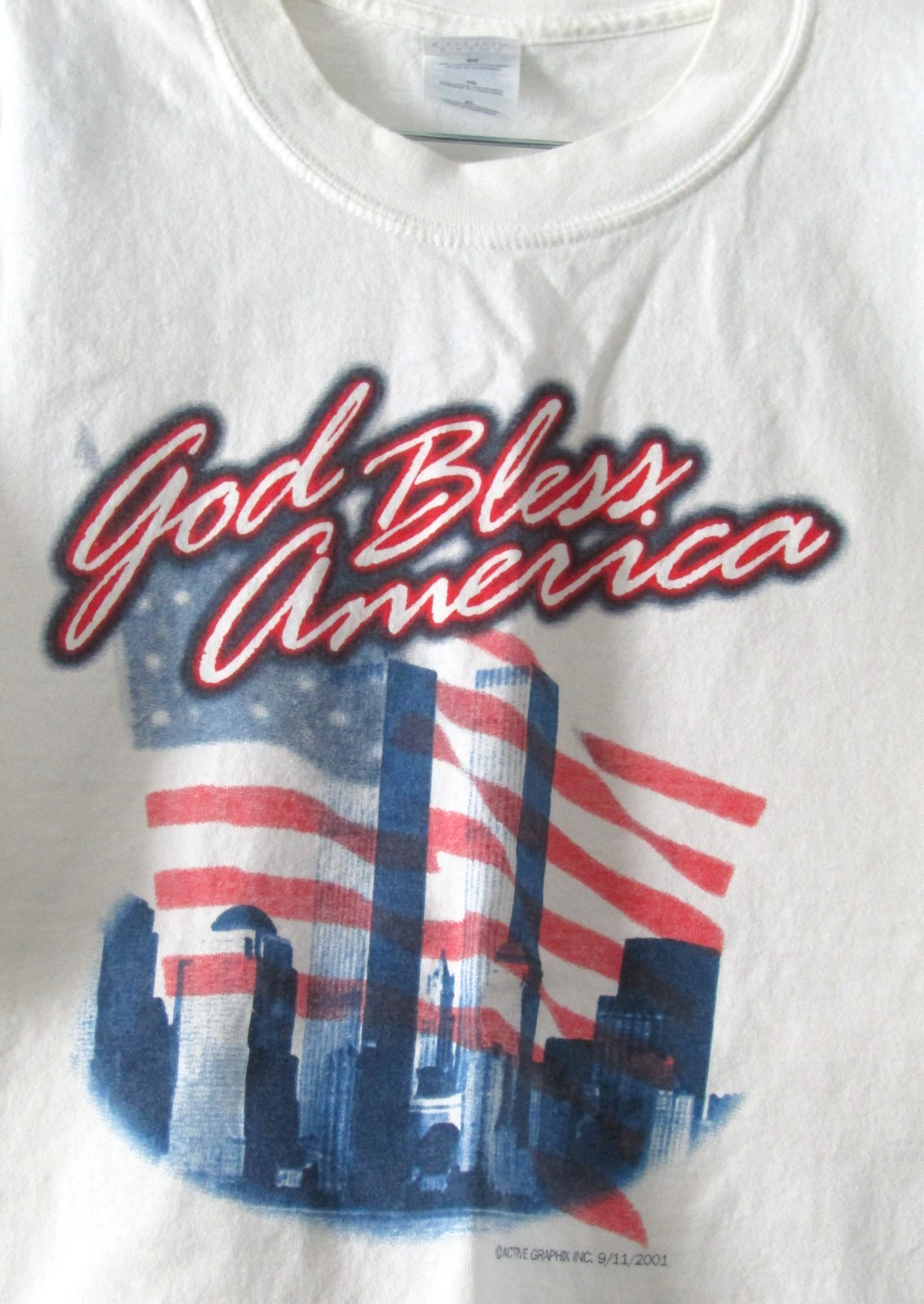 Vintage God Bless America Twin Towers 9/11/2001 XL Cotton Men/Women gallery