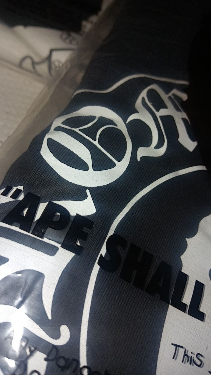 A Bathing Ape BAPE Men's Graphic Logo T-Shirt Black Cotton Size M Regular gallery