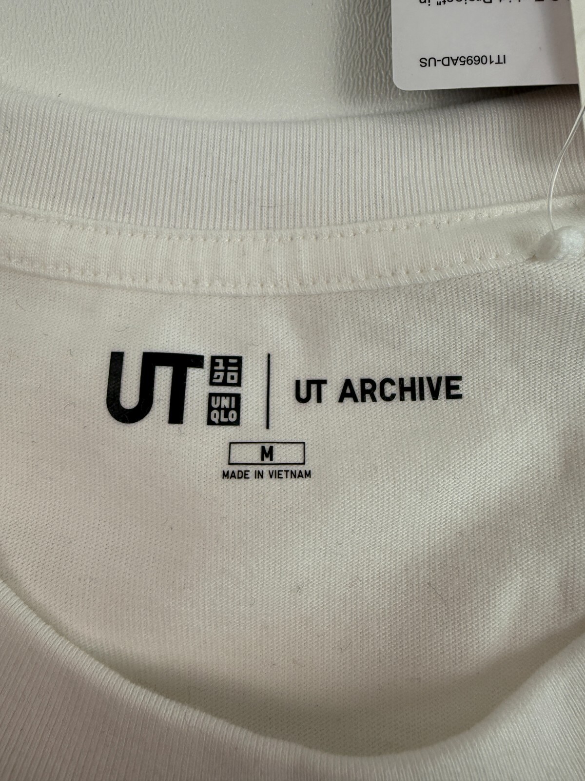 Uniqlo UT Archive American Art Graphic Short Sleeve Crew Neck TShirt White M NWT gallery