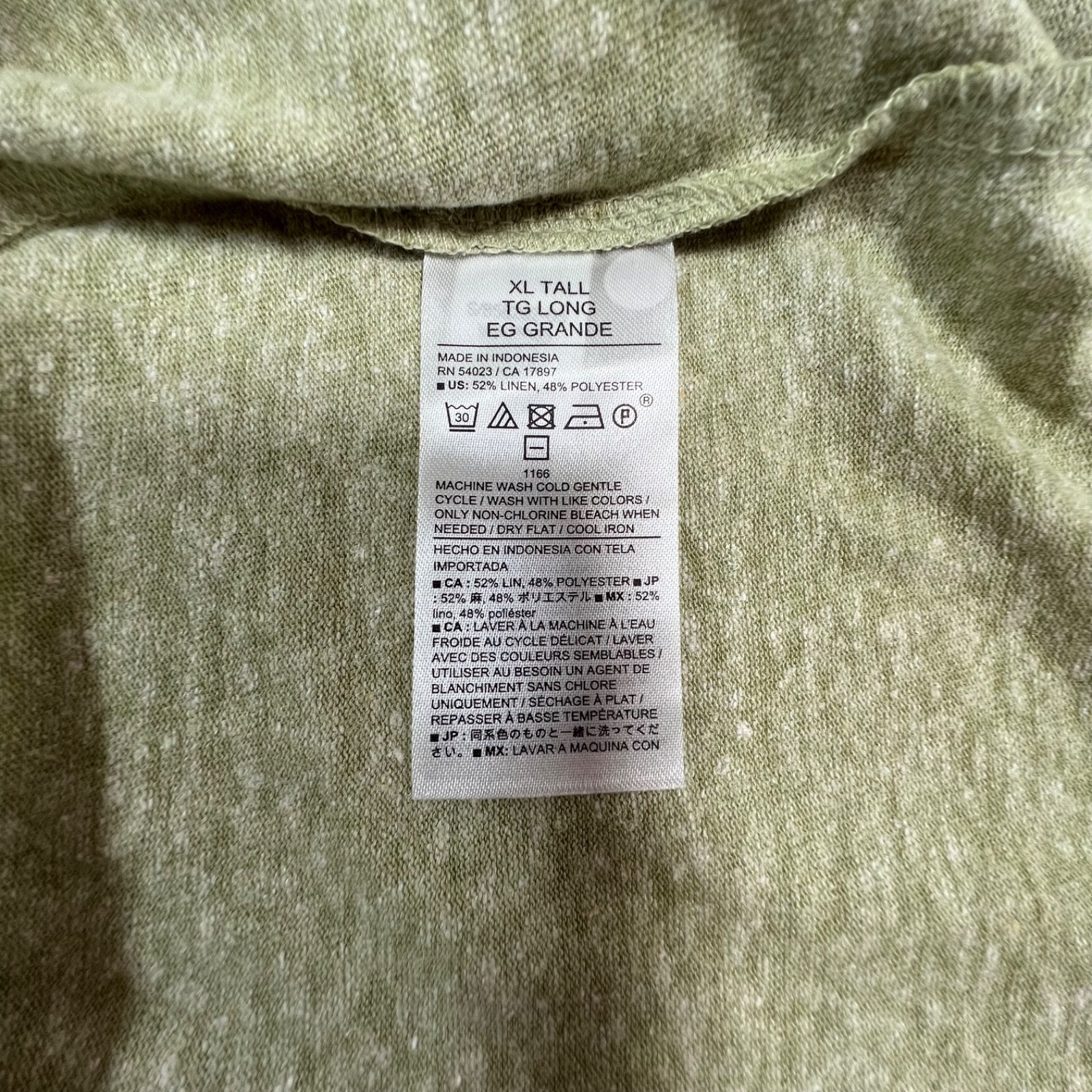 Banana Republic Men's Linen-Blend Henley T-Shirt - Size XL Tall - NWT gallery
