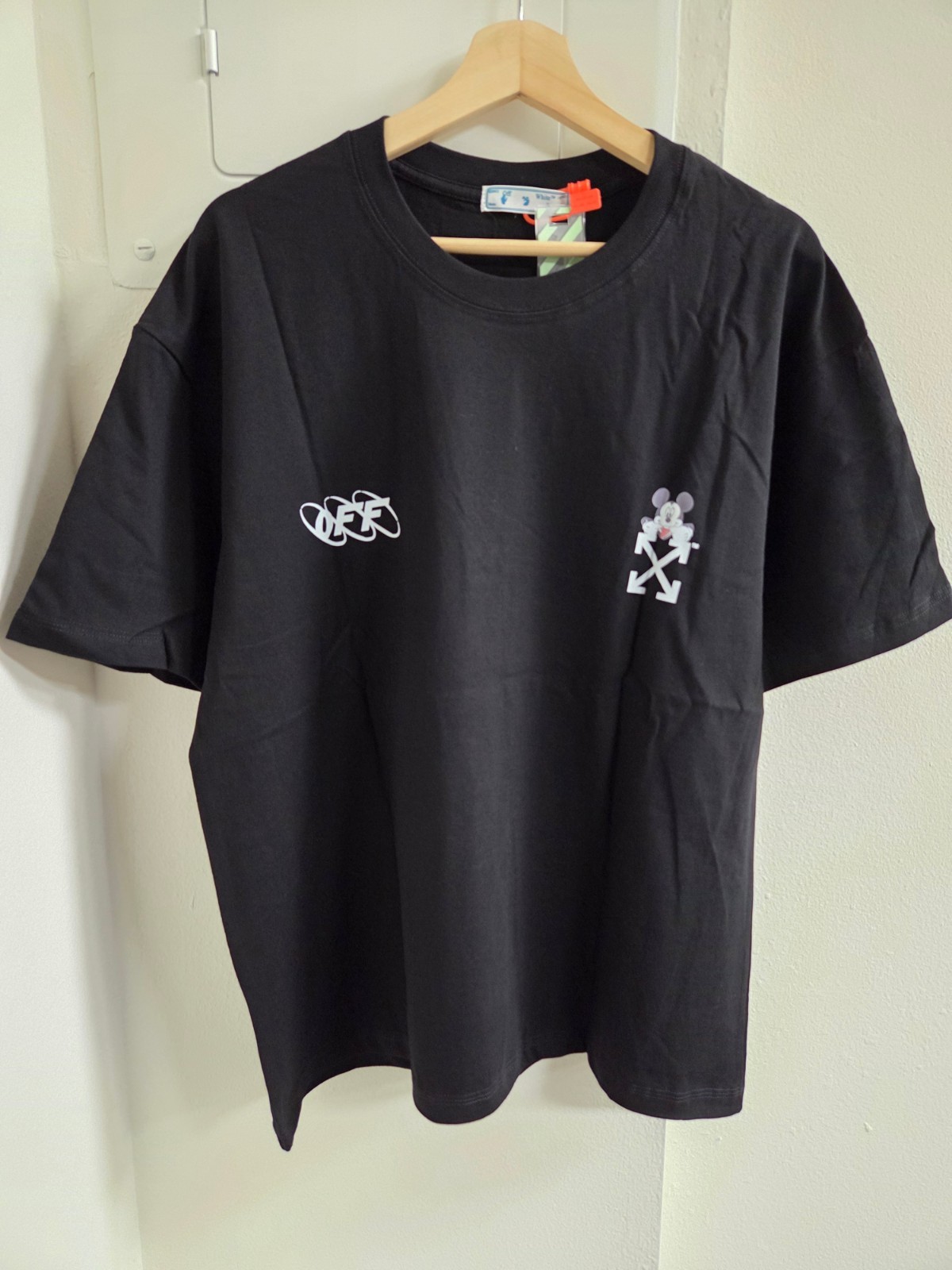 Off White X Mickey Graphic Print Black T-Shirt Cotton Regular Fit S/M/L/XL gallery