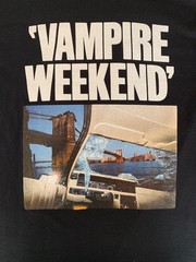 Vampire Weekend t-shirt / Super Clean Graphic / Adult LARGE / FREE SHIPPING!