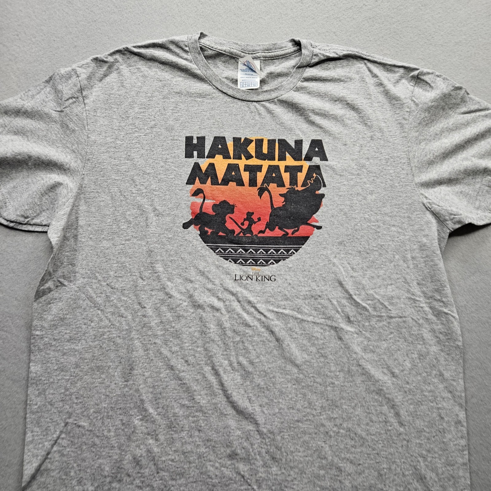 Delta Apparel Inc Men's XL Hakuna Matata Gray T-Shirt gallery