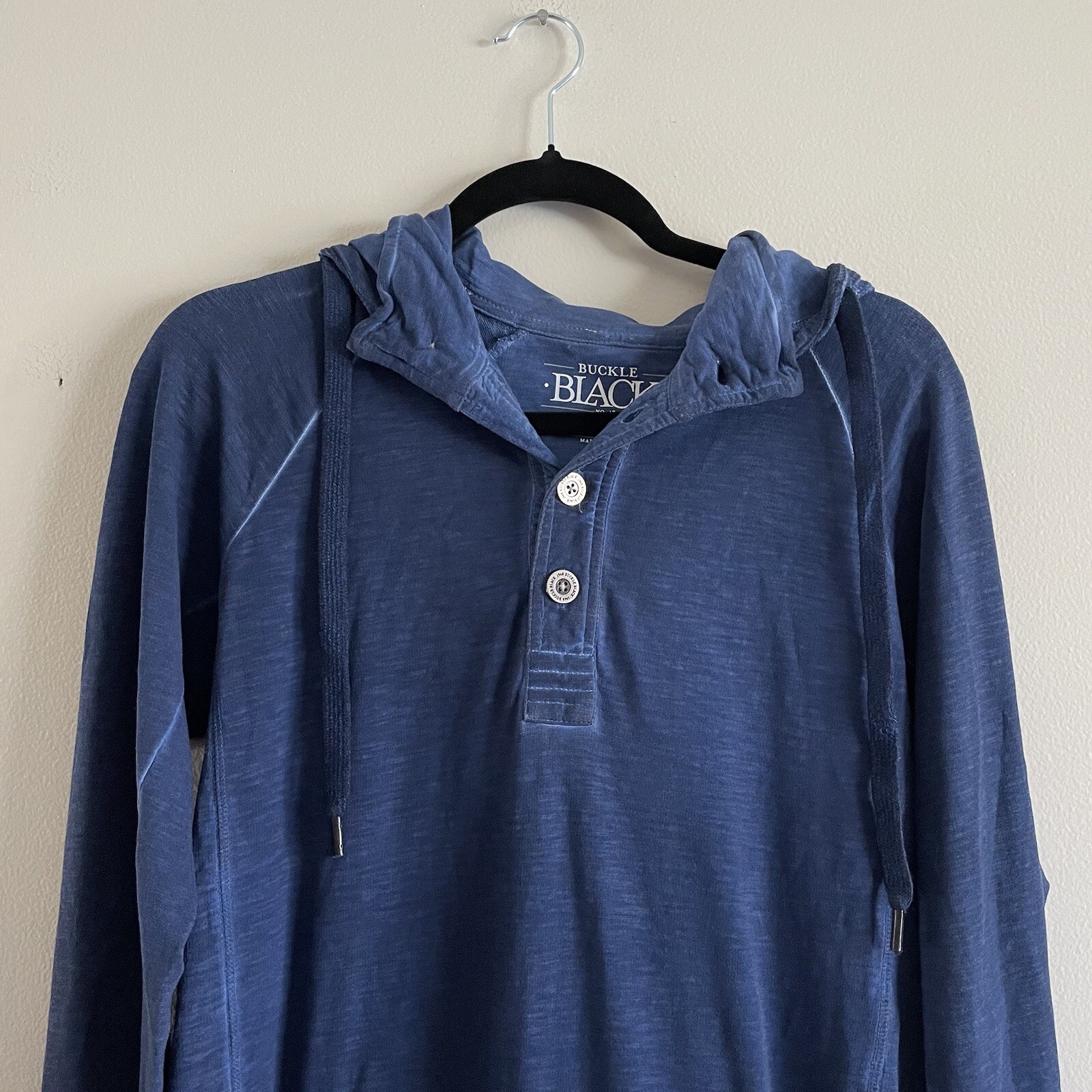 Buckle Black No 48 Men S Blue Standard Fit 4-Button Henley Hooded Pocketed Shirt gallery