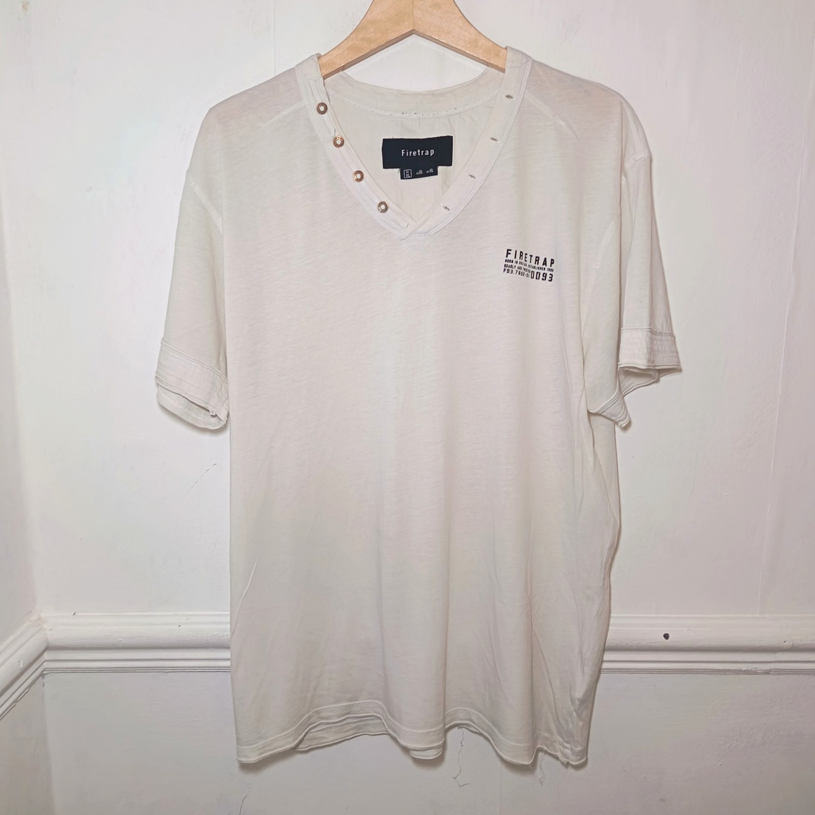 Firetrap Mens Top White Size XL Henley Y2K 90s T-shirt Preppy Logo Spellout