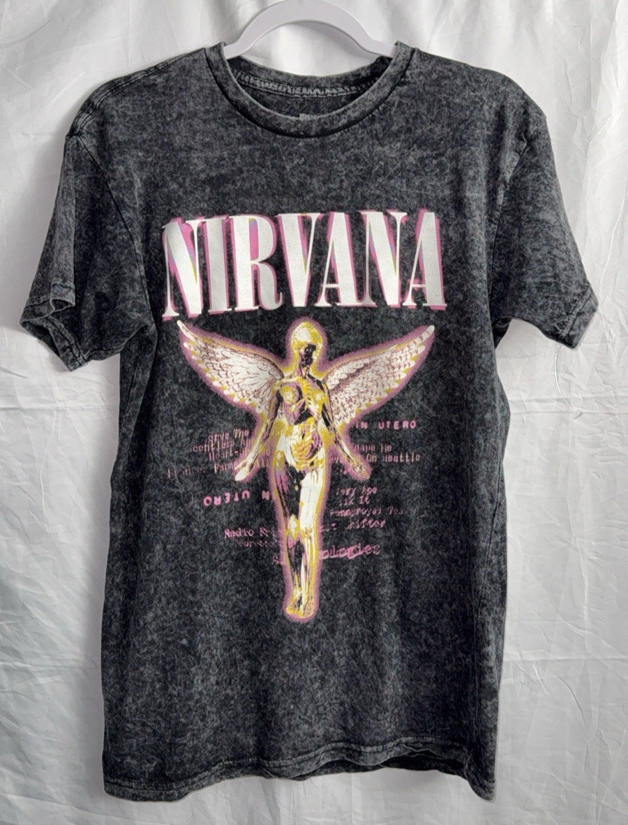 Nirvana MINERAL WASH SHIRT MEN SIZE MEDIUM PRE OWNED