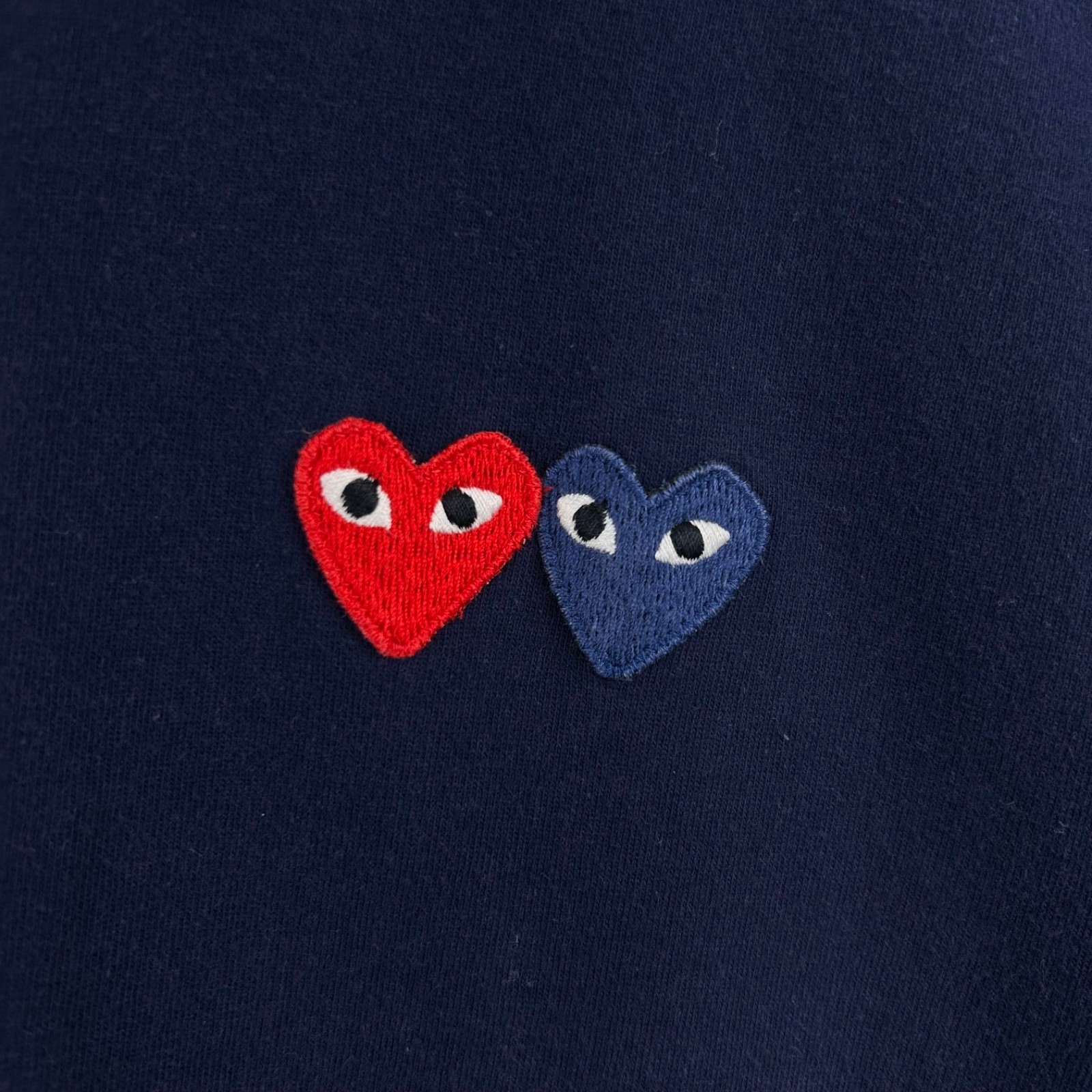 Comme des Garcons PLAY Double Hearts Embroidered Tee Navy Size L gallery
