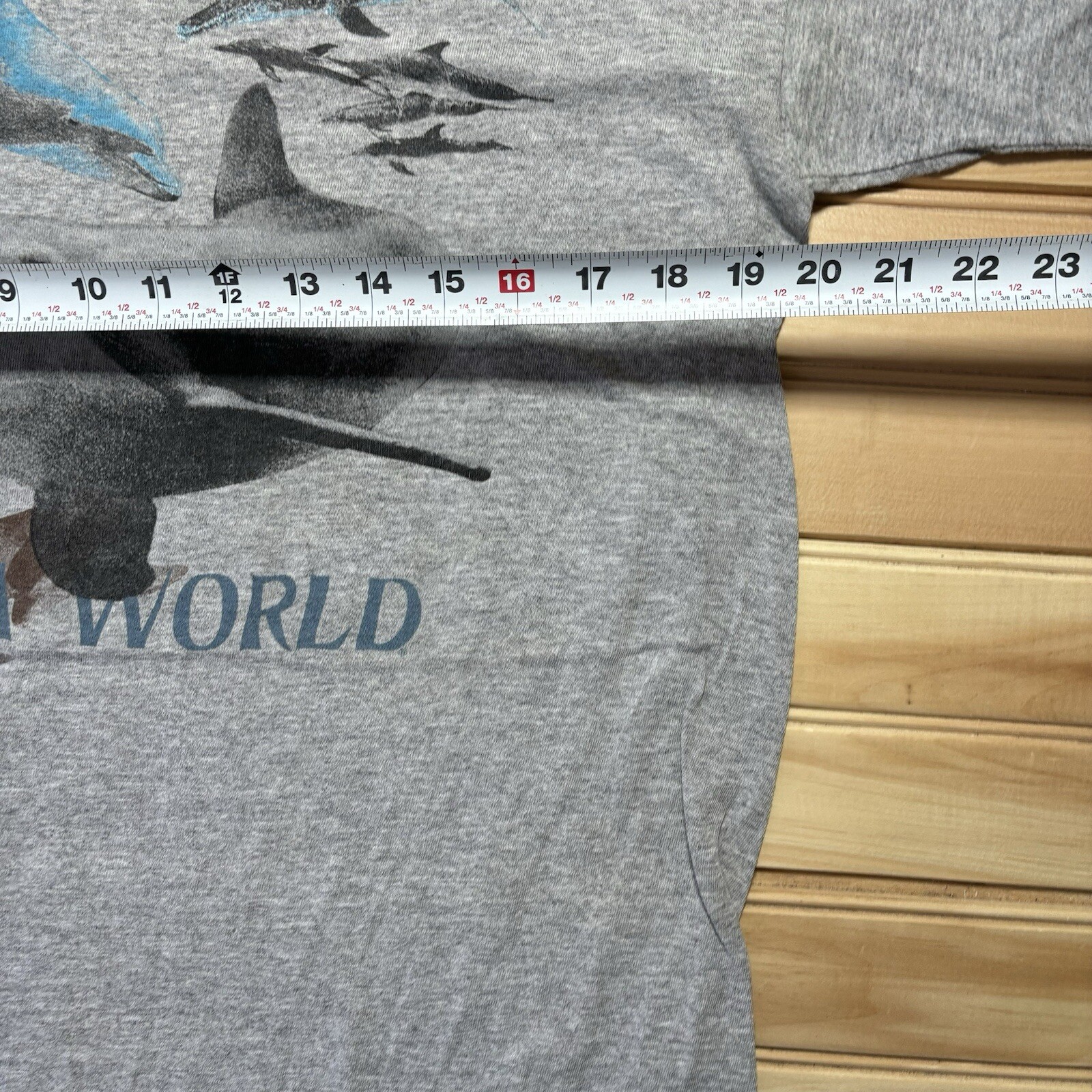 Vintage 80s 90s Seaworld Dolphins Exhibit Amusement Park Promo Shirt Size M/L gallery