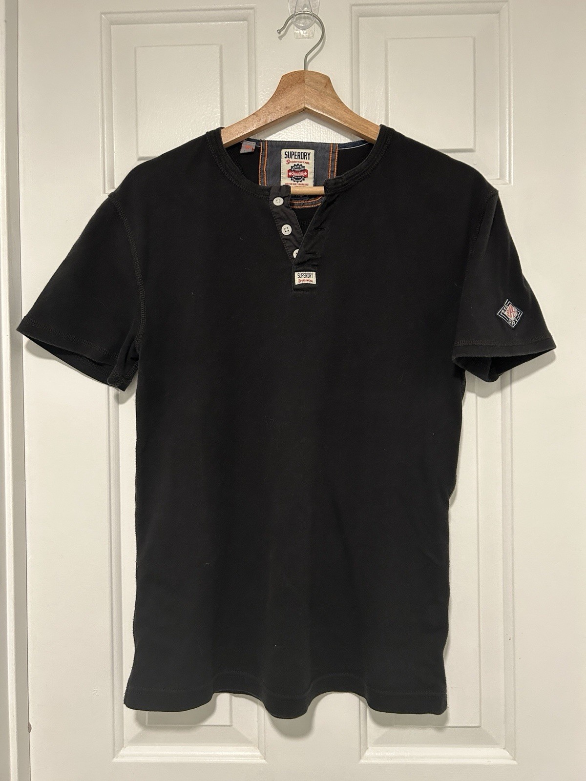 Superdry Sportswear Men’s Short Sleeve Henley Tee – Black – Size Large