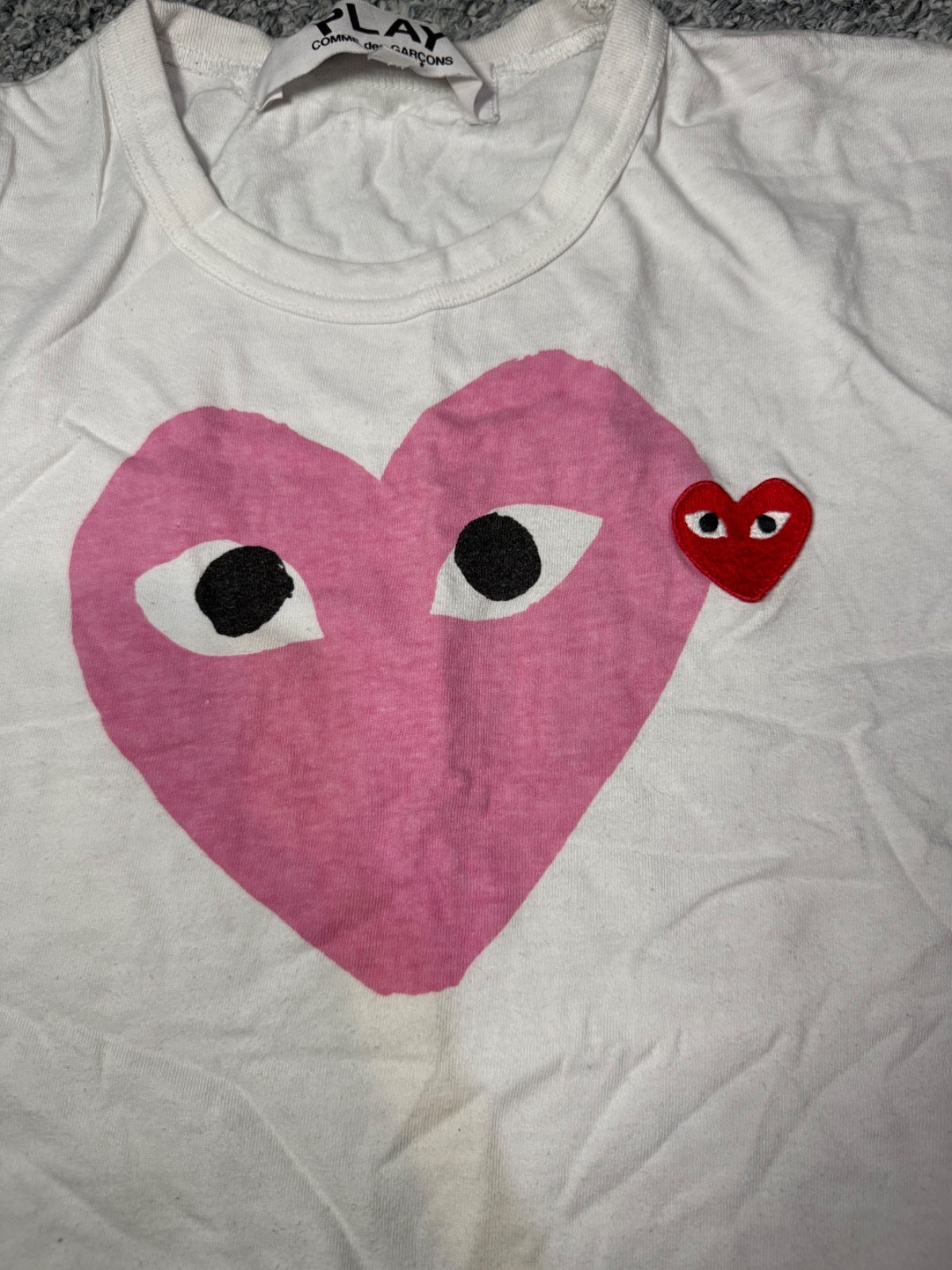 Comme des Garcons PLAY Men's T-Shirt White Big Pink Heart Logo Size L Tee gallery