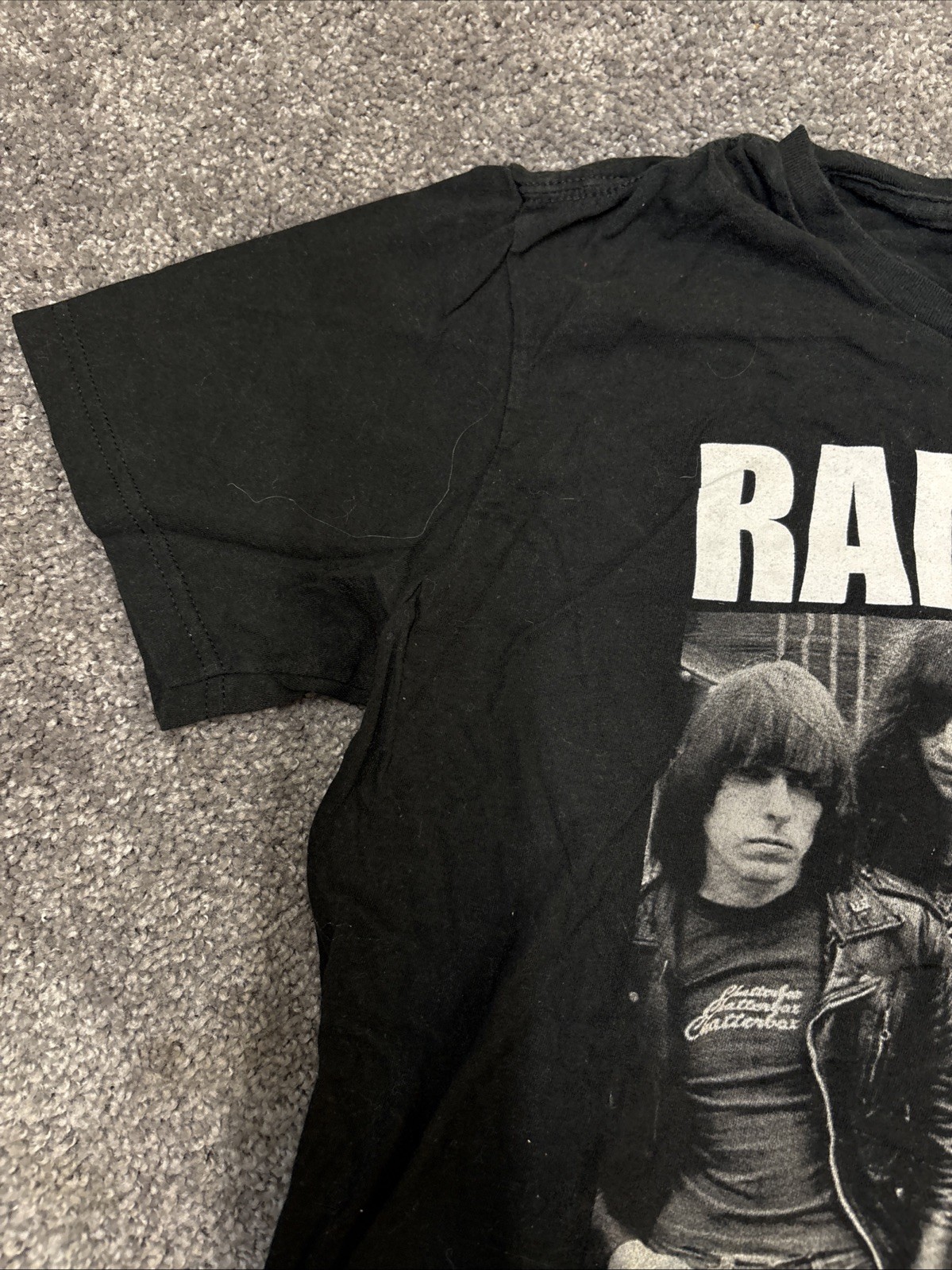 RAMONES, RAMONES 1-2-3-4 CLOTHING CO. Size M SHORT SLEEVE TEE SHIRT, EUC gallery