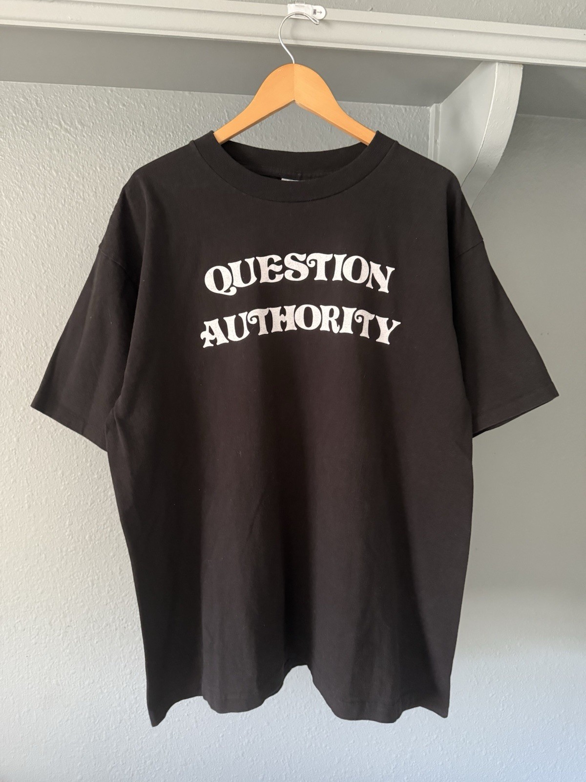 Vtg 90’s Question Authority Quote Funny T-shirt Men’s XL Single Stitch gallery