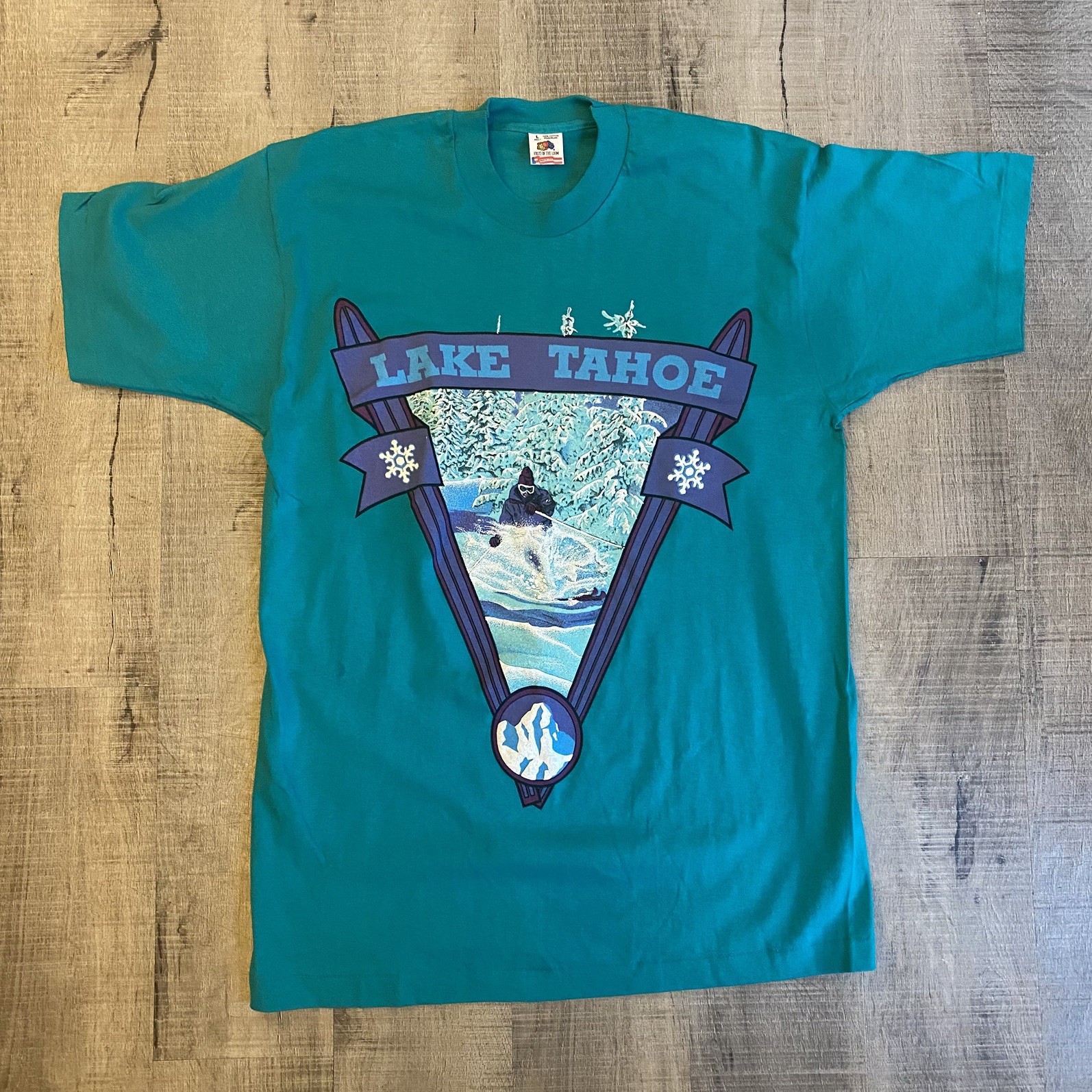 Vintage Lake Tahoe T Shirt Skiing Outdoor Mountains Souvenir USA – XL