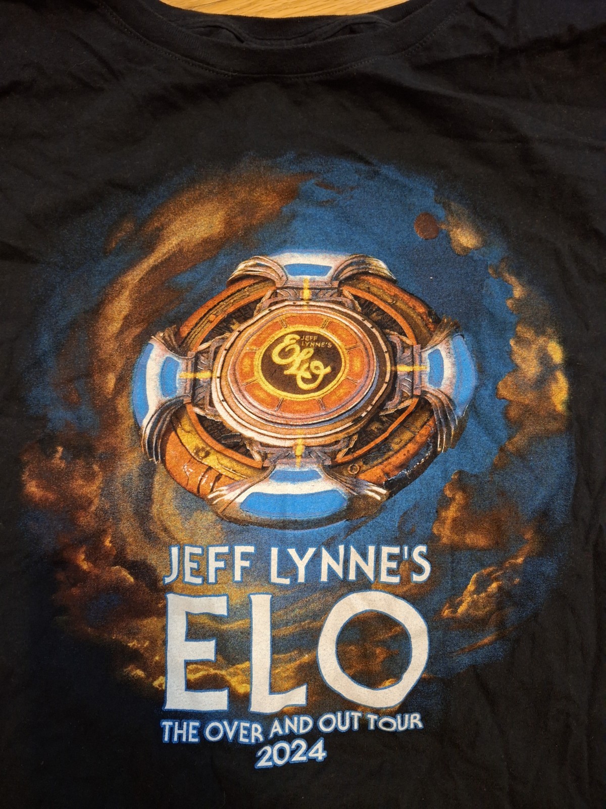Jeff Lynne’s ELO Electric Light Orchestra Over And Out Tour 2024 Large Band Tee gallery