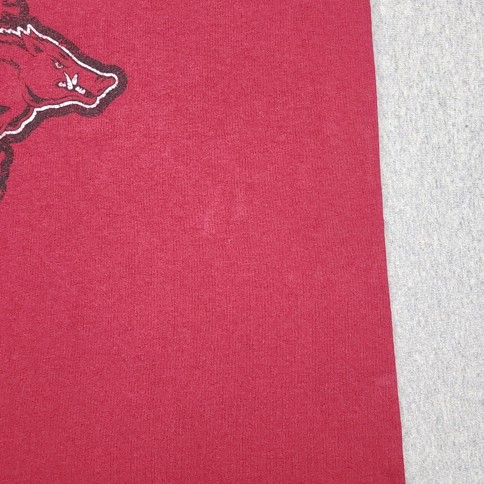 Russell Athletic Arkansas Razorbacks T-Shirt Mens Medium Red Distressed Logo gallery