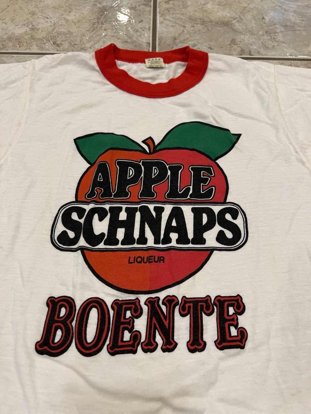 Vtg Adult XS/S Apple Schnapps Liqueur Boente Red White T-Shirt Ringer EXCELLENT gallery