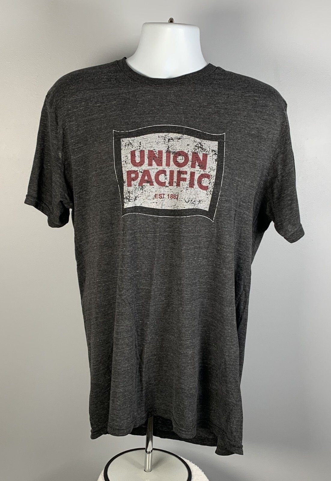 Union Pacific Railroad Distressed Logo T Shirt Mens 2XL Polyester Cotton Rayon gallery