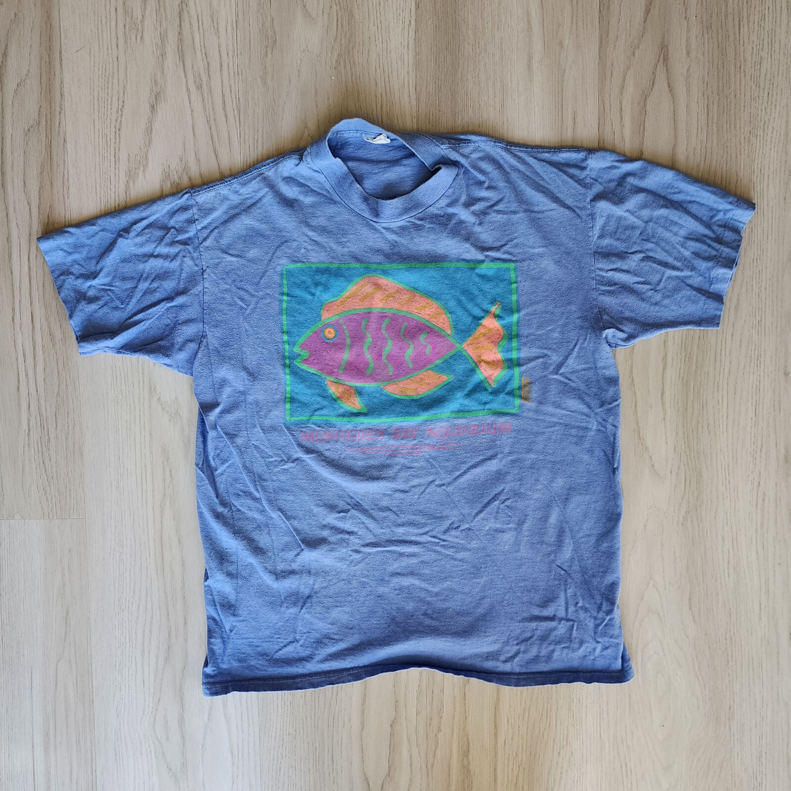 Vtg Monterey Bay Aquarium Tropical Fish T-shirt Purple Neon Retro Tee Sea Life