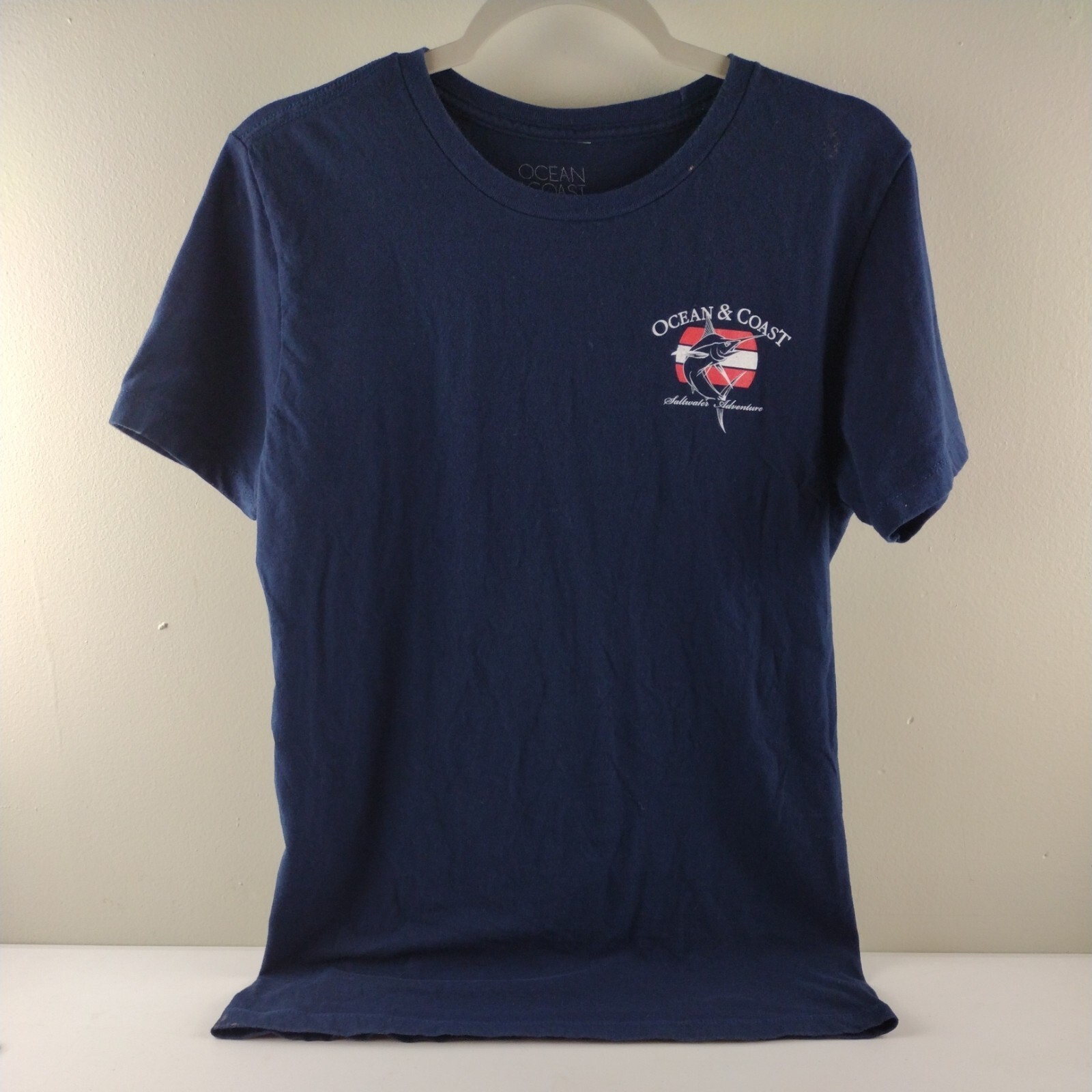 Ocean & Coast T Shirt Men's Medium Blue Marlin Saltwater Outfitters Graphic gallery
