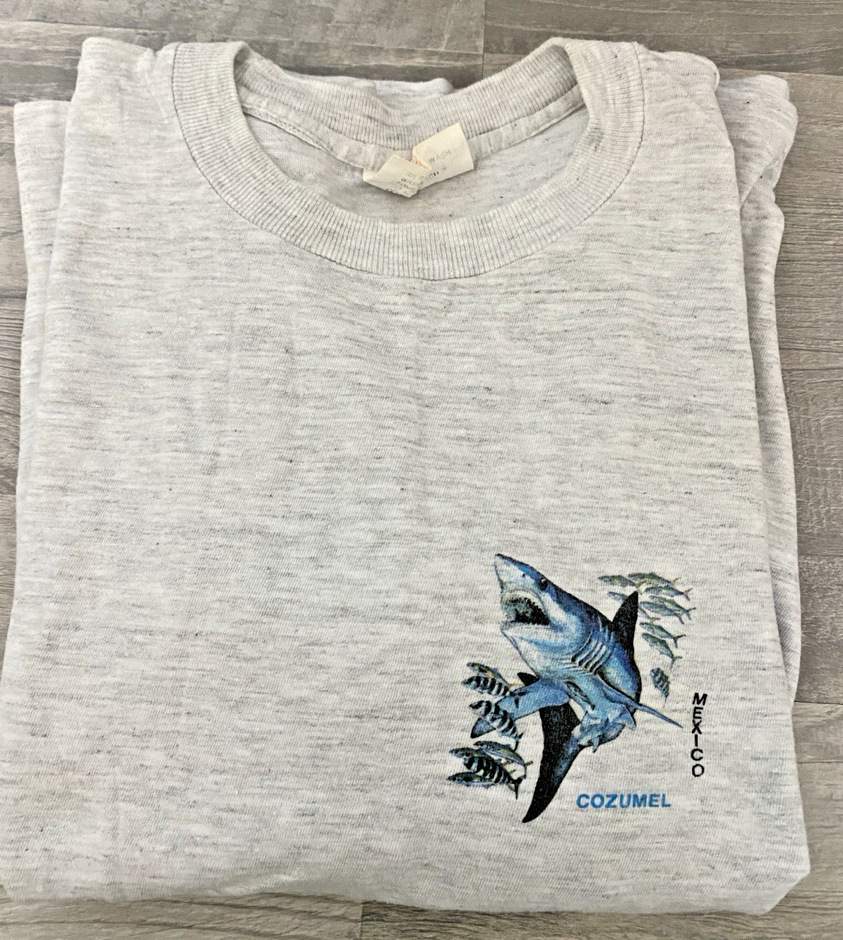 VTG COZUMEL MEXICO OCEAN GRAPHIC SHARK XL GRAY T-SHIRT gallery