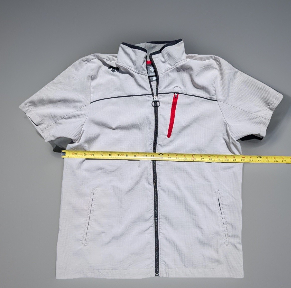High Quality Japanese Brand Descente Athletic Full Zipper Short Sleeve Jacket M gallery