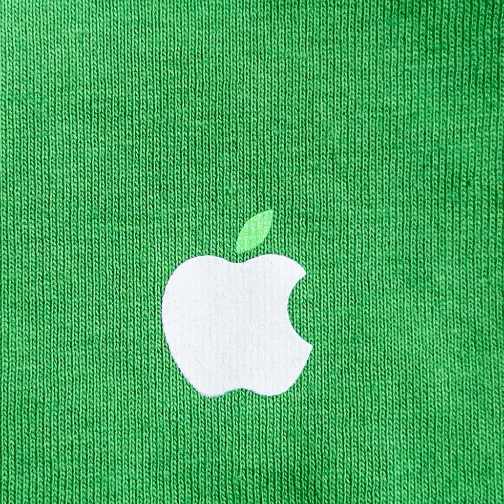 Two Apple Shirt Mens L Green Employee Short Sleeve Logo Leave The World Better gallery