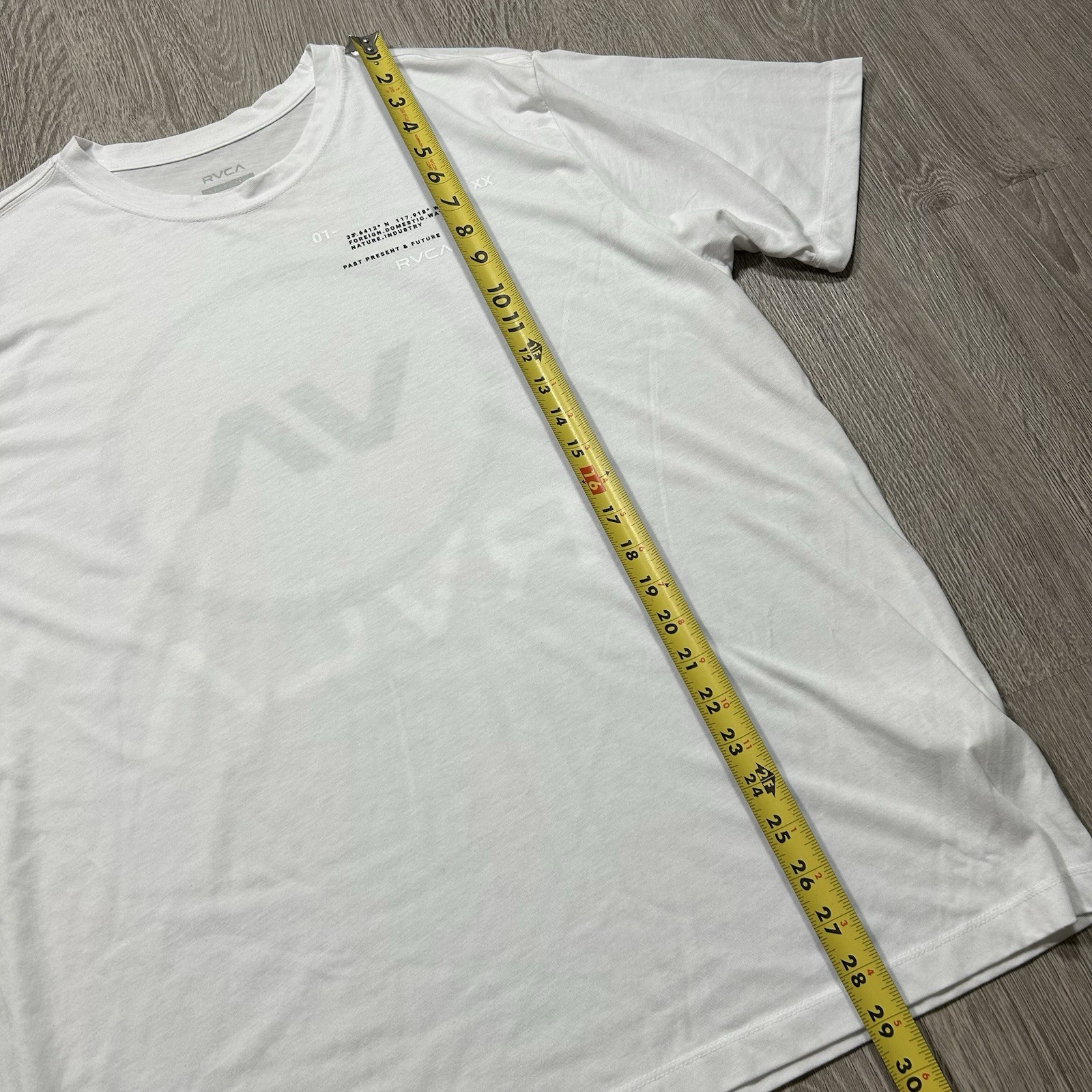 RVCA VA Sport Tee T Shirt Mens XL White Gym Workout Regular Fit Coordinates gallery