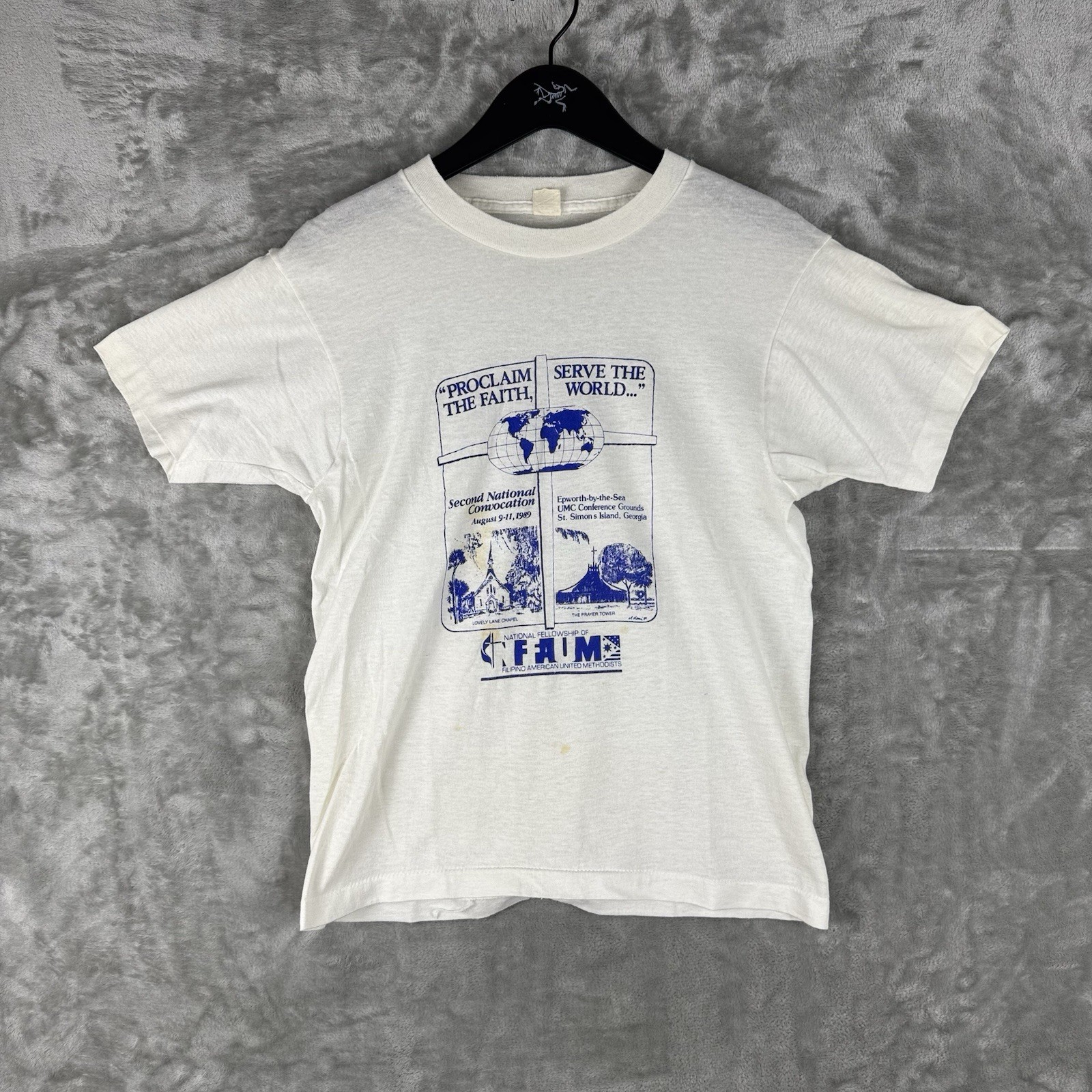 Vintage Filipino Religious T-Shirt Men’s Size Small 80s 90s Political Paper Thin gallery