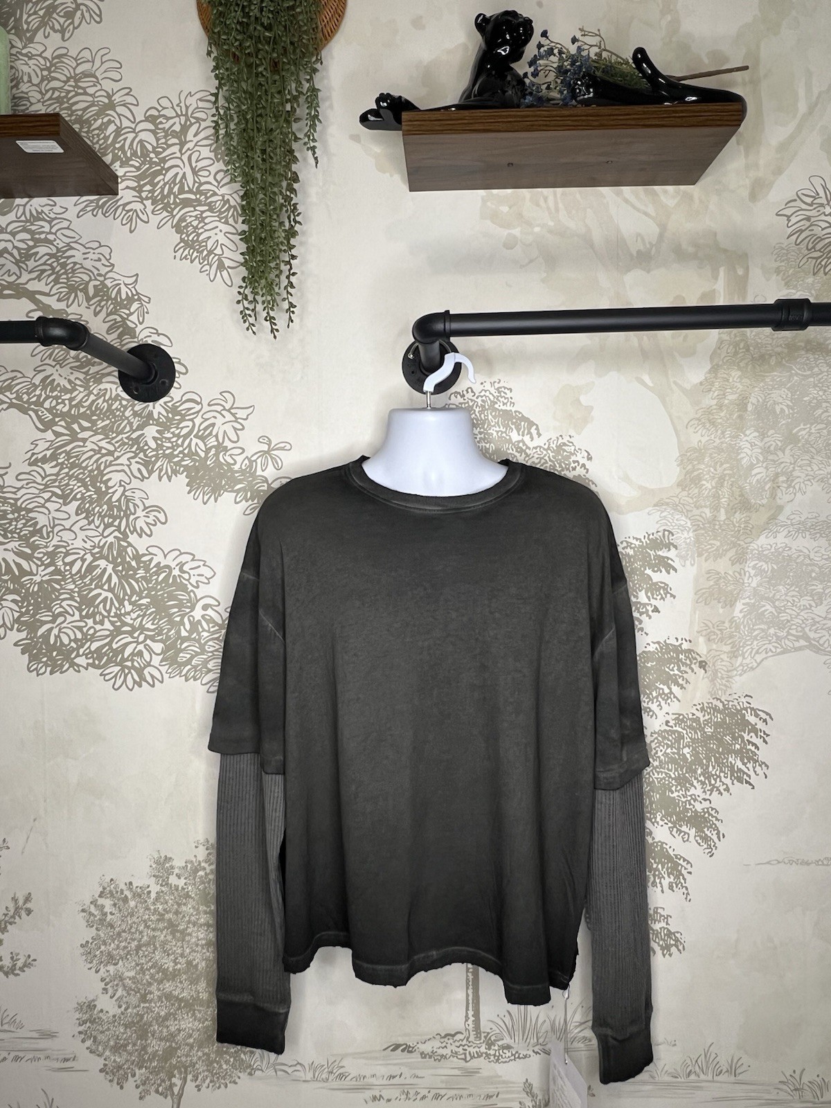 YOUNGLA Rare! SAMPLE PROTO. Size M Long Sleeve YP8044 Brand New Black/Oil Wash gallery