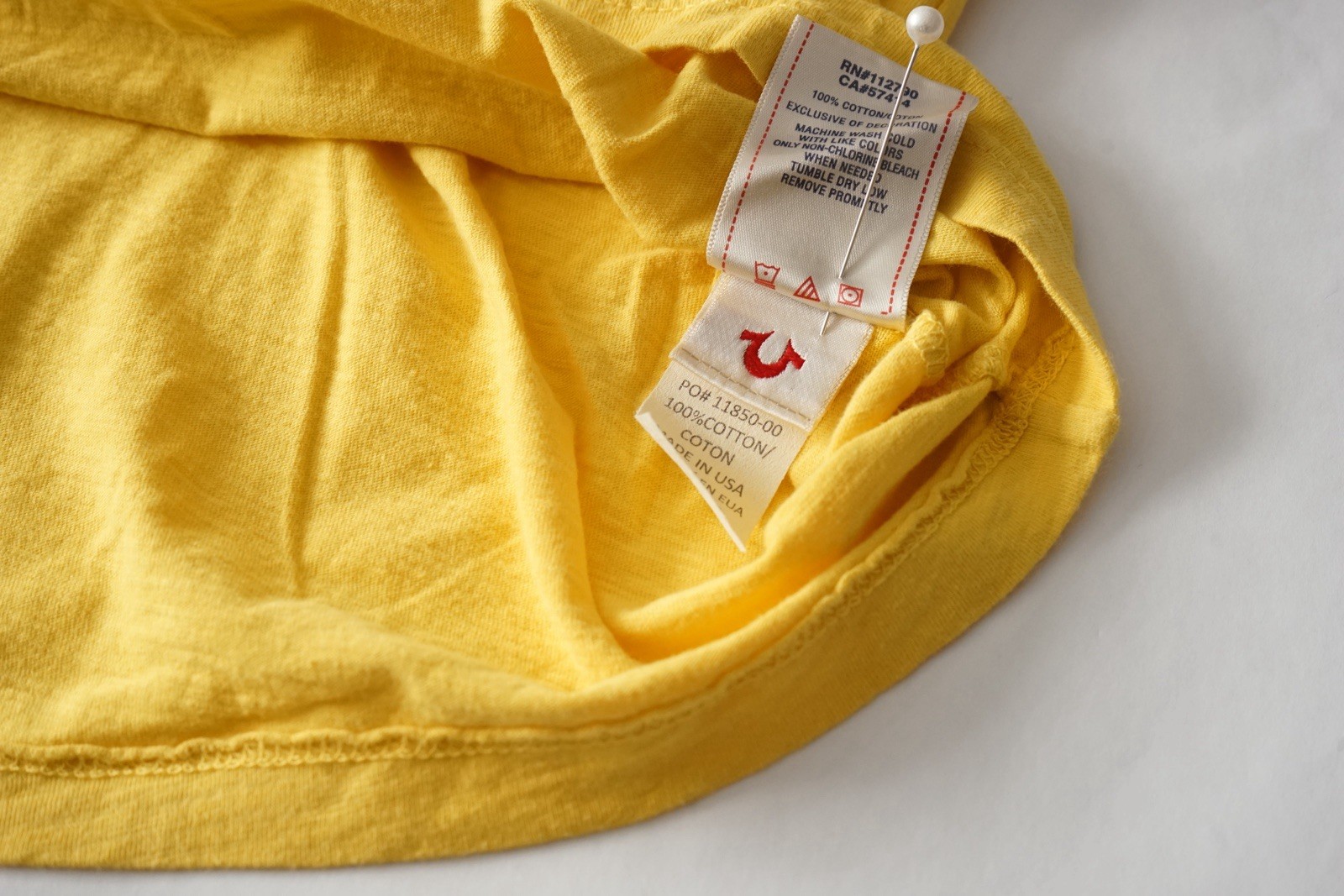 True Religion Yellow Hawaii Graphic Logo Crewneck Tee Men's XXXL gallery