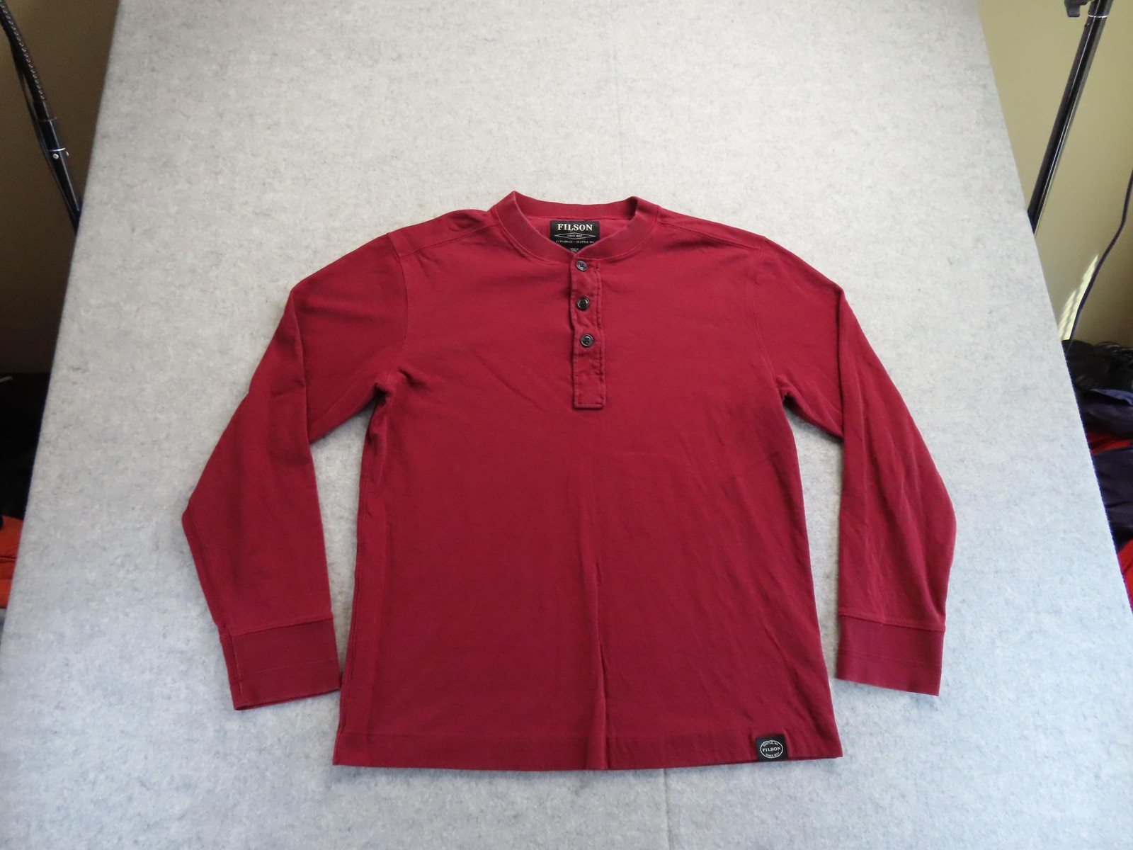 Filson Shirt Mens Medium Dark Red Long Sleeve Cotton Henley Made In Peru gallery