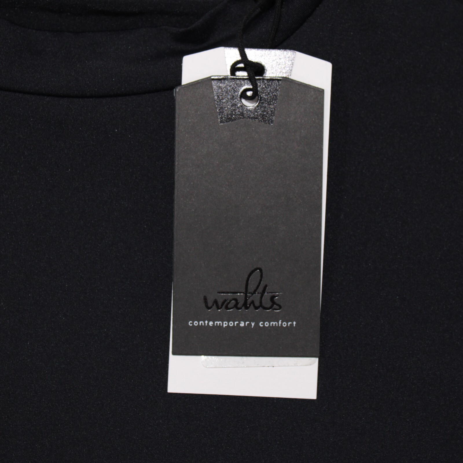 Wahts NWT Short Sleeve T-Shirt Size Medium in Solid Black Nylon Blend gallery
