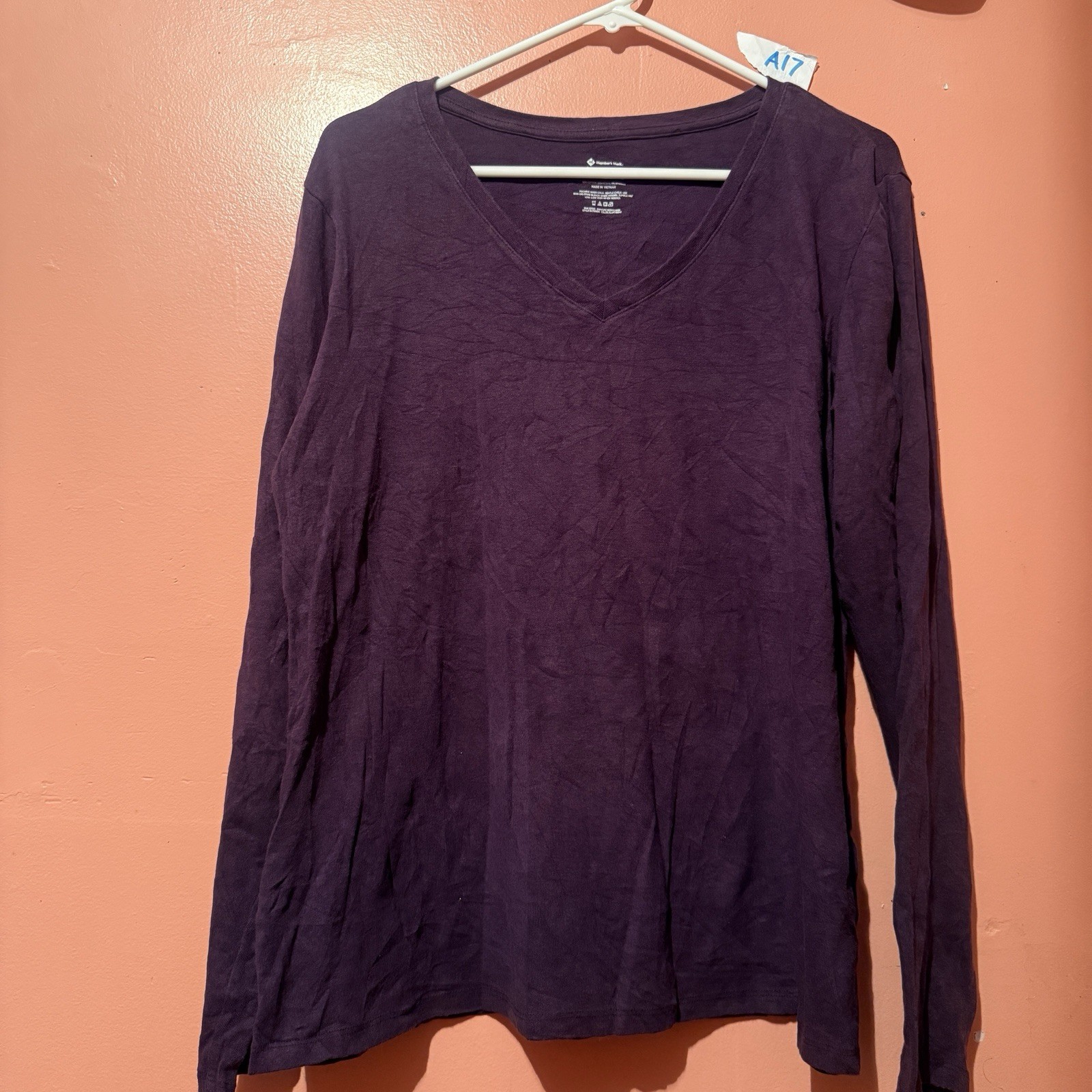 Members Mark Womens Long Sleeve TShirt XL Extra Large Purple V Neck