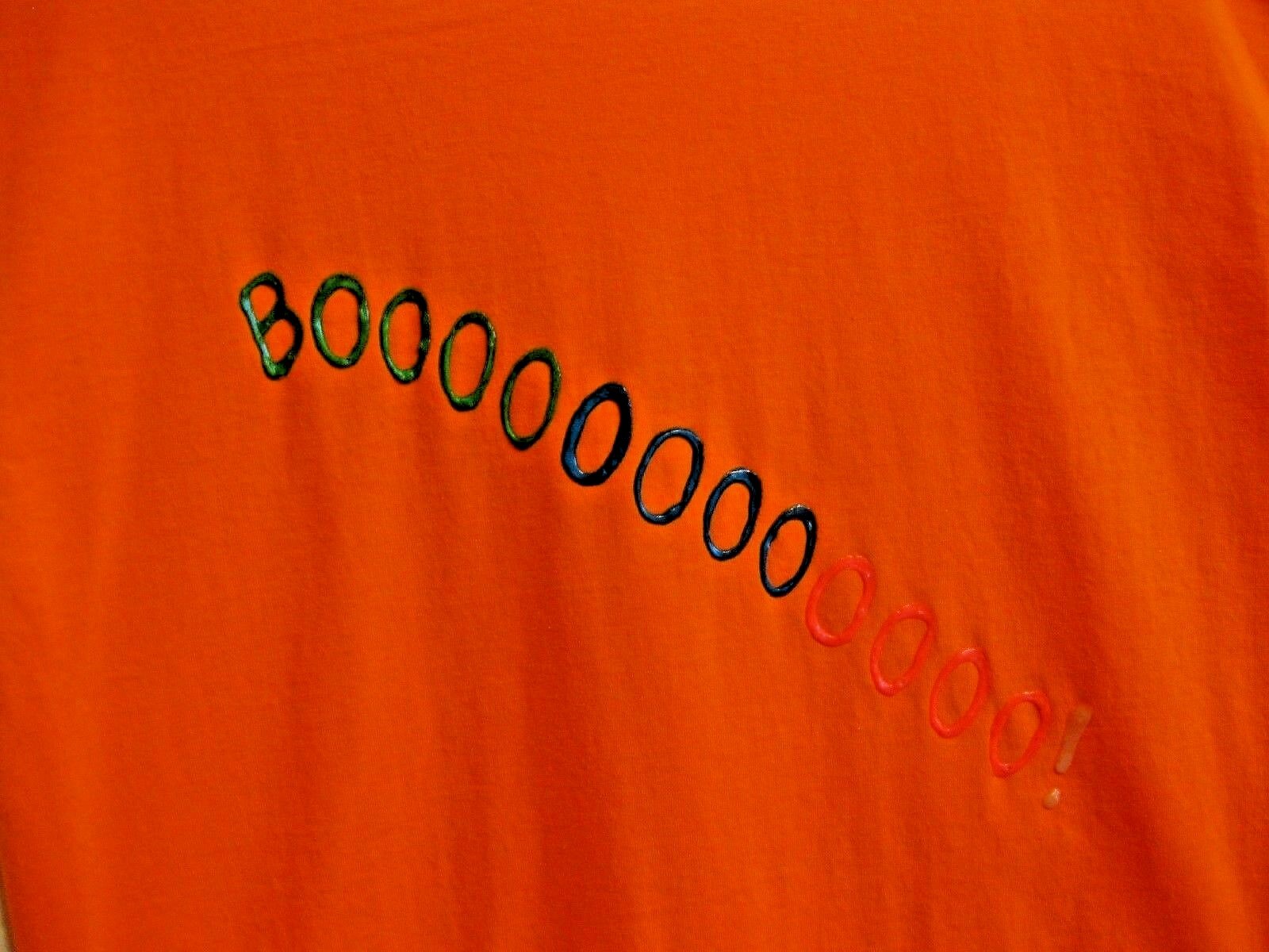 Gildan 50% Cotton 50% Poly Glow in the Dark Lettered Halloween Tee Size L Orange gallery