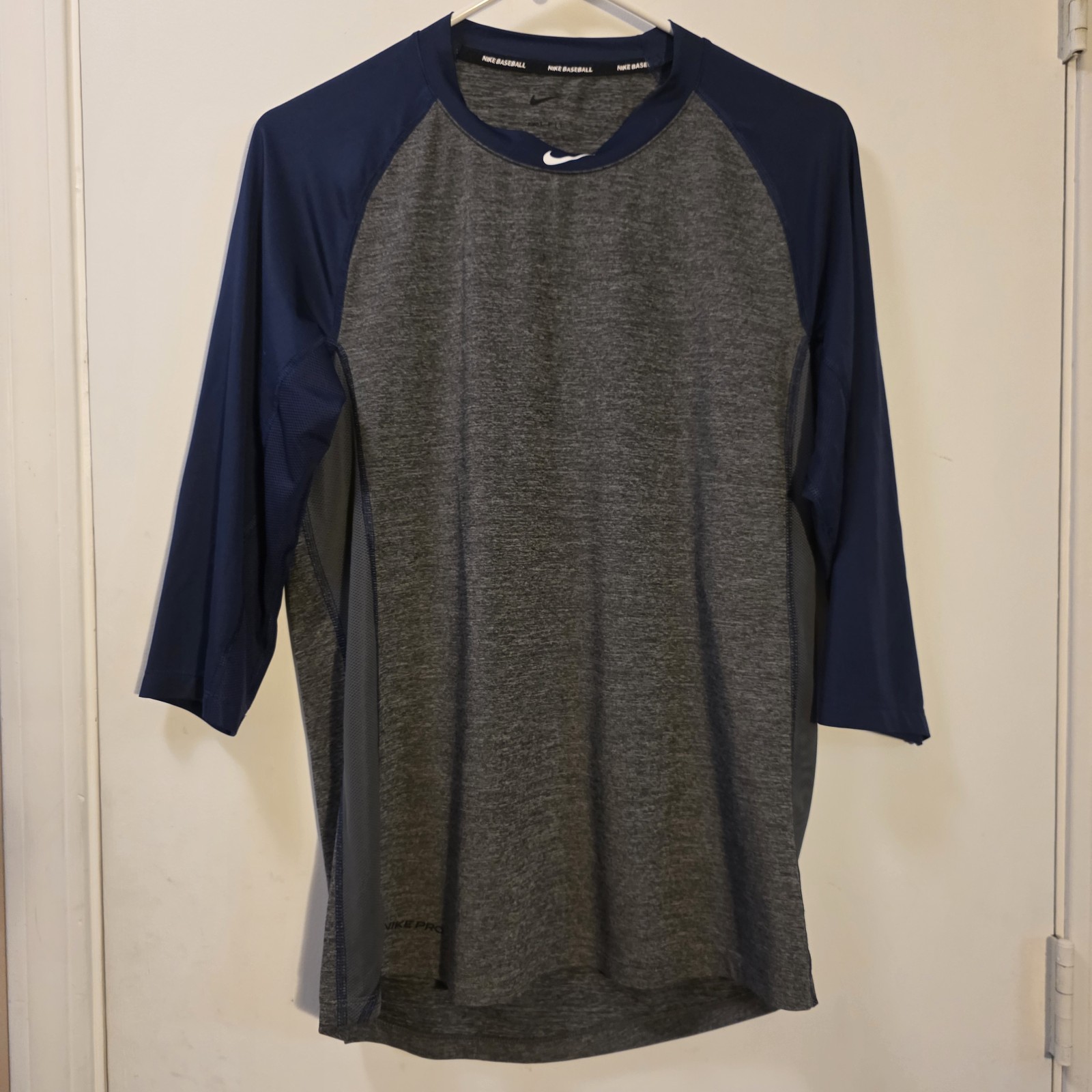 Nike Dri Fit Medium 3/4 Sleeve Gray Blue T-Shirt Top Polyester Spandex WS269 gallery