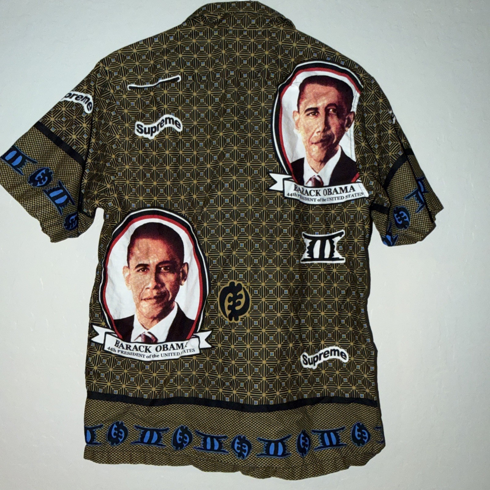 Supreme Obama Shirt Green Size M pre owned but perfect condition! gallery