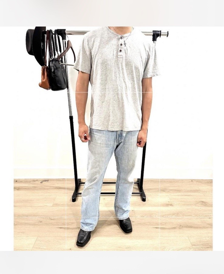 Men’s Gray Solid Henley T-Shirt Button Neck Short Sleeve Size M Regular