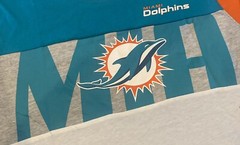 NWT NFL Men’s Miami Dolphins Team Apparel Multicolor Shirt Size XL