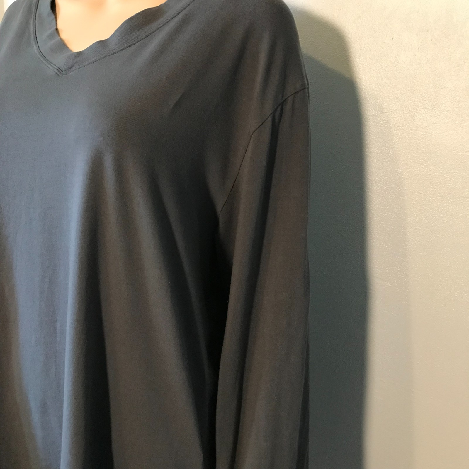 David Archy Women's Shirt Size L Gray V-Neck Pullover Long Sleeve Cotton Blend gallery