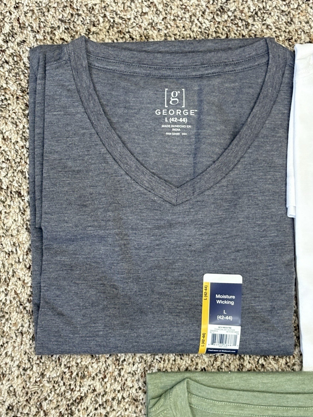 New George 3-PACK Men’s V-Neck T-shirt Tee Moisture Wicking Sz 42-44 LARGE (G2) gallery