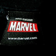 MARVEL Super Heroes T Shirt Size L