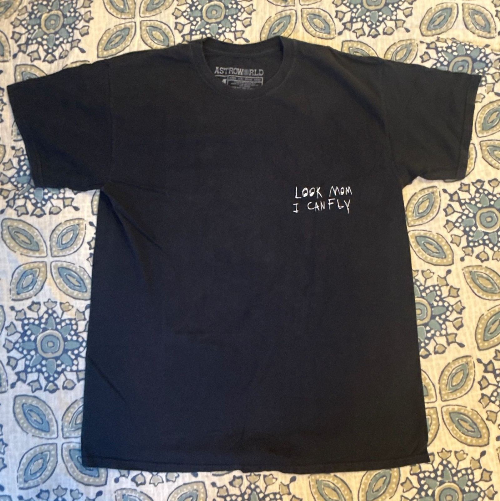 Travis Scott Astroworld Look Mom I Can Fly 2018 Houston Festival Tee gallery